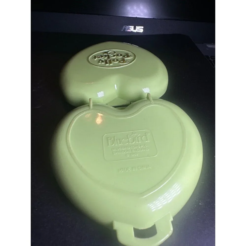 Pony‎ club  Polly Pocket Heart-Shaped Compact 1989 By Bluebird Toys no figures